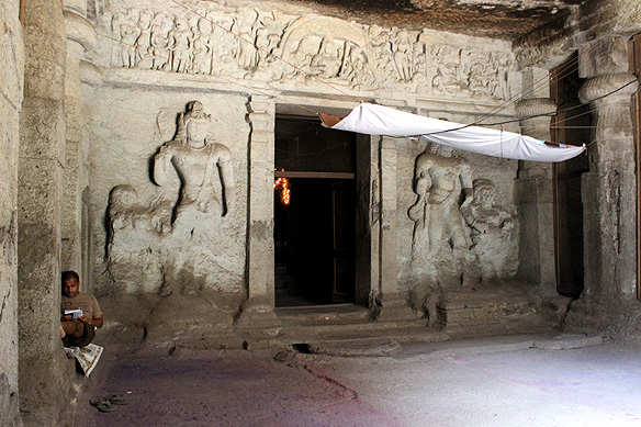 mumbaicaves_jogeshwari4