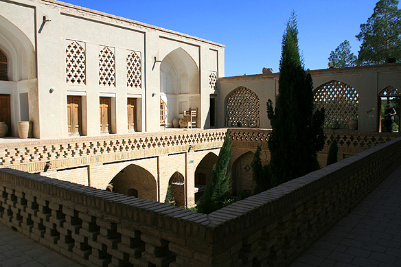 nainmosque1