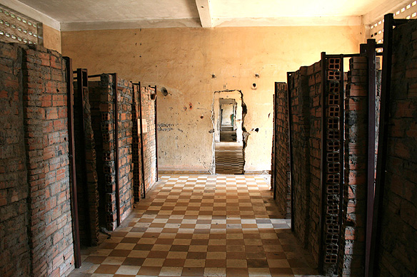 cambodia_khmerrouge2