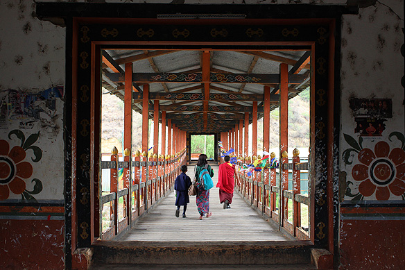 bhutan_thimpubridge1