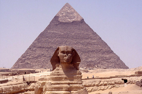 pyramids_sphinx1