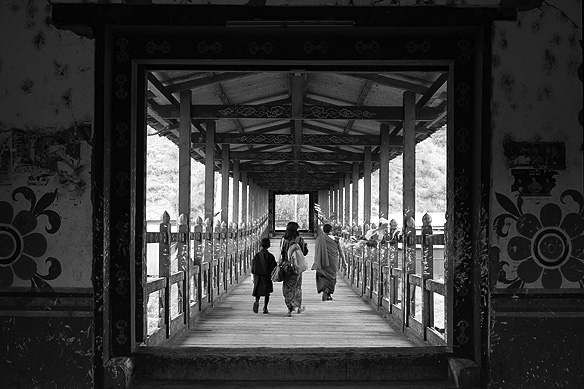 thimphu_bridge1bw
