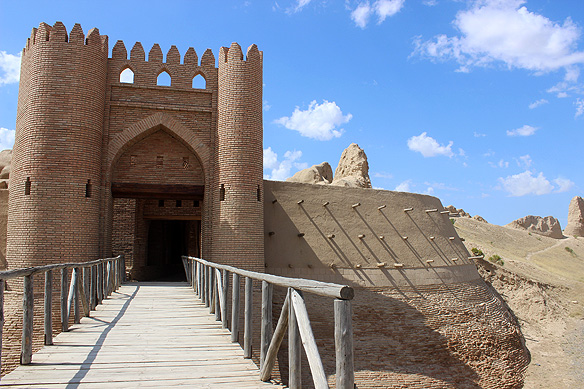 Northern Gate [restored], Sauran.