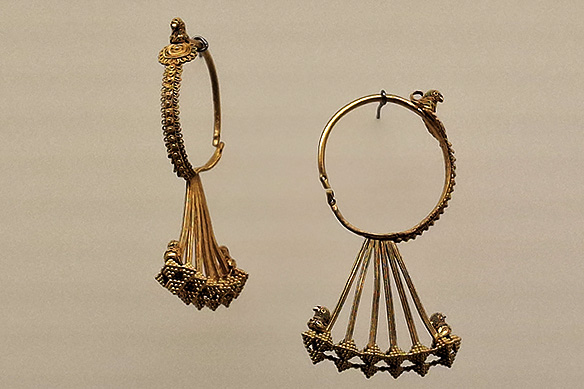 Temple Rings, Vani, Burial 11 of a noble Colchian woman, mid-5th Century BCE.