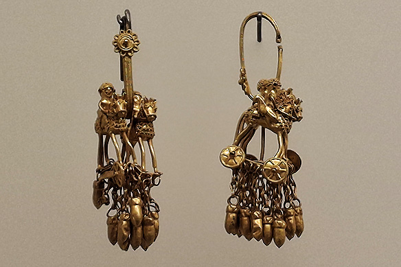 Temple Rings with riders related to the cult of the 'Great Mother,' Vani, Burial 6 of a noble Colchian woman, early-4th Century BCE.