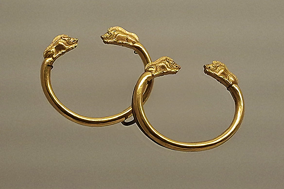 Lion Bracelet, Vani, Burial 11 of a noble Colchian woman, mid-5th Century BCE.